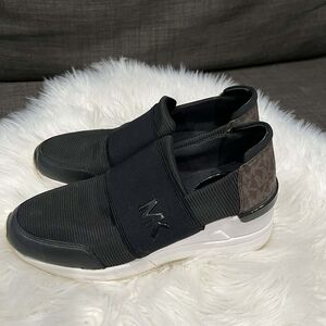 Michael Kors Women's Black Slip-On Sneakers Size 6 M Excellent Condition
